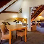 Garrigae Manoir De Beauvoir Poitiers Sud - & 3* Mignaloux-Beauvoir