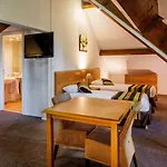 Garrigae Manoir De Beauvoir Poitiers Sud - & 3*