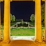 Hotell Garrigae Manoir De Beauvoir Poitiers Sud - & 3*