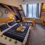 Hotell Garrigae Manoir De Beauvoir Poitiers Sud - & Mignaloux-Beauvoir