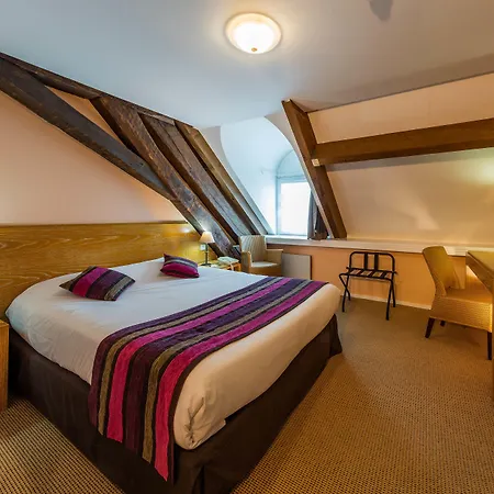 Hotell Garrigae Manoir De Beauvoir Poitiers Sud - & 3*