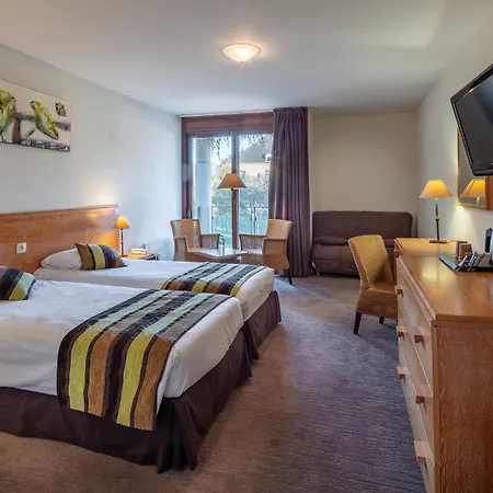 Hotell Garrigae Manoir De Beauvoir Poitiers Sud - & 3*