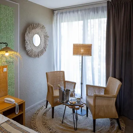 Garrigae Manoir De Beauvoir Poitiers Sud - & Hotel 3*