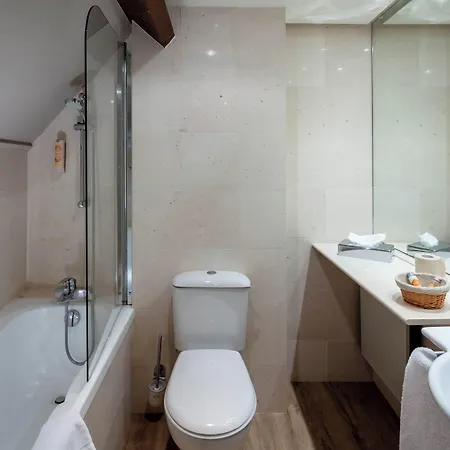 Garrigae Manoir De Beauvoir Poitiers Sud - & 3*