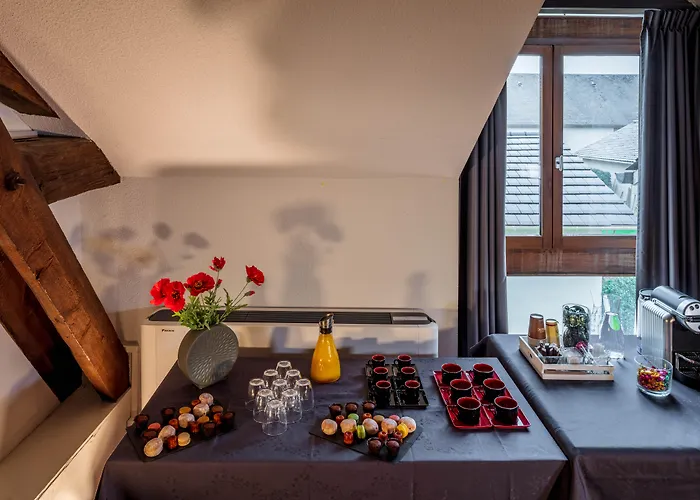 Garrigae Manoir De Beauvoir Poitiers Sud - & 3*