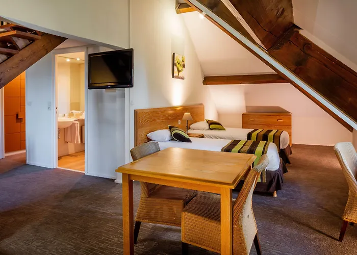 Garrigae Manoir De Beauvoir Poitiers Sud - & 3*