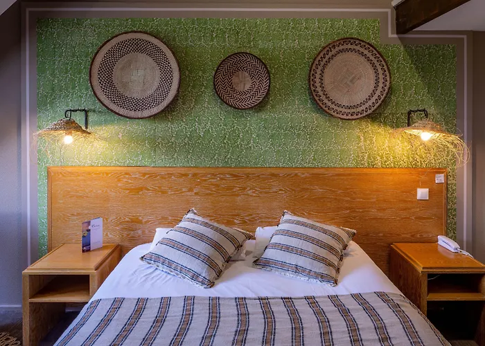 Garrigae Manoir De Beauvoir Poitiers Sud - & Hotel 3*